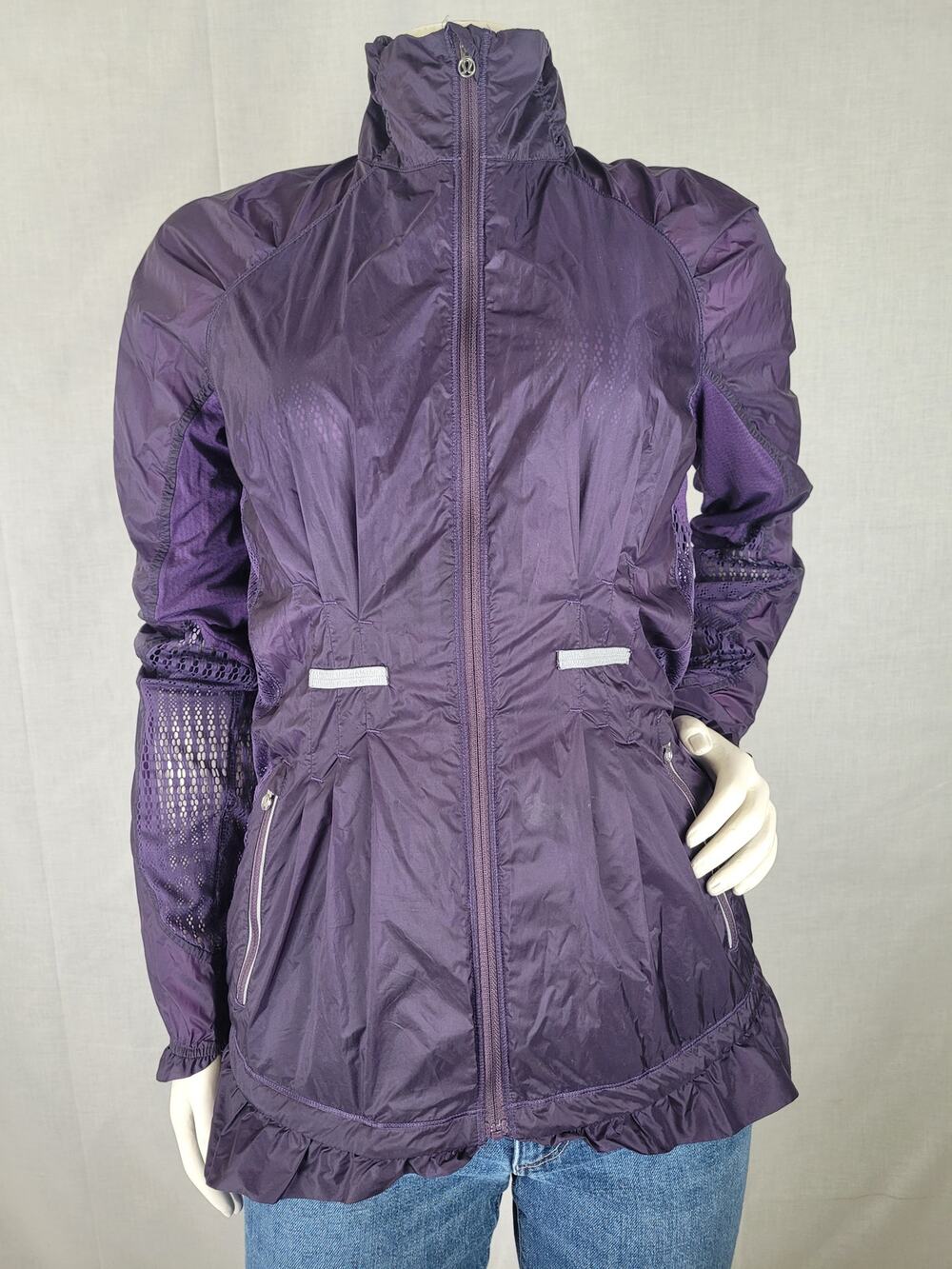 Lululemon Purple Run Wild Jacket Mesh Panels Ruffle Detail Women's Sz 4/6